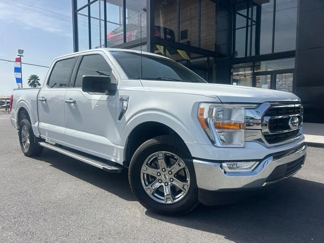 Used 2023 White Ford XLT image 1