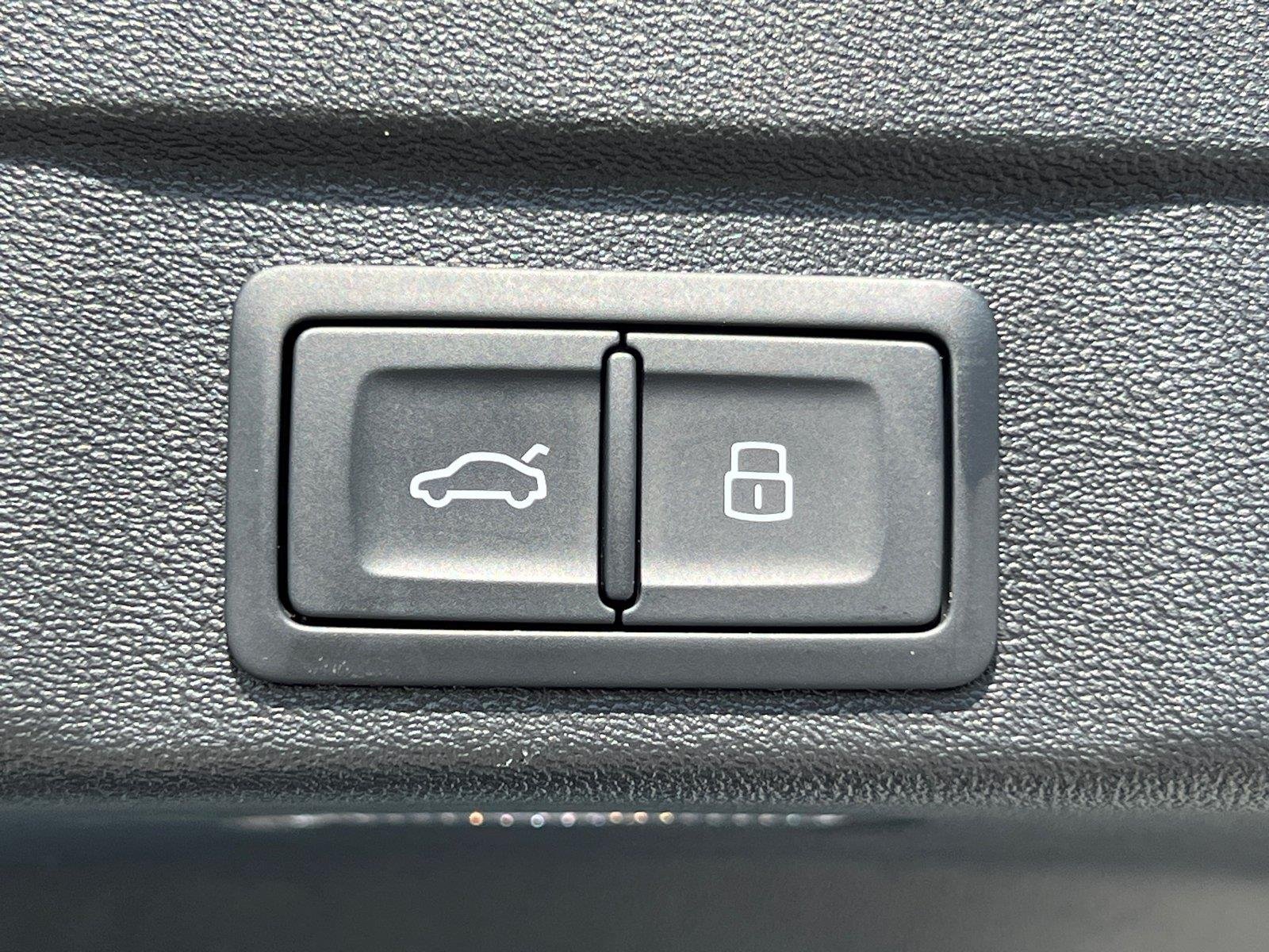 Used 2025 Glacier White Metallic Audi Premium image 19