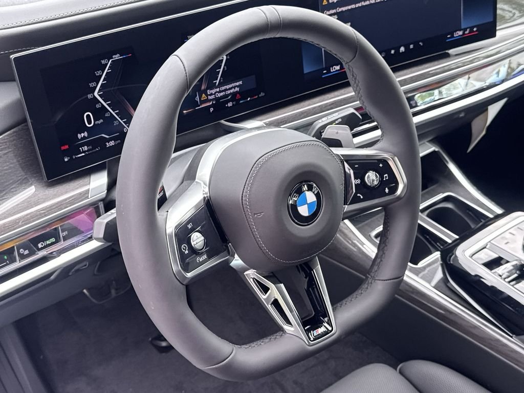Used 2026 Alpine White BMW 760i xDrive image 11