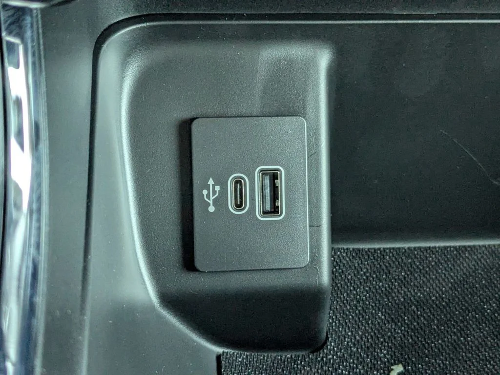 New 2026 Oxford White Ford STX image 22