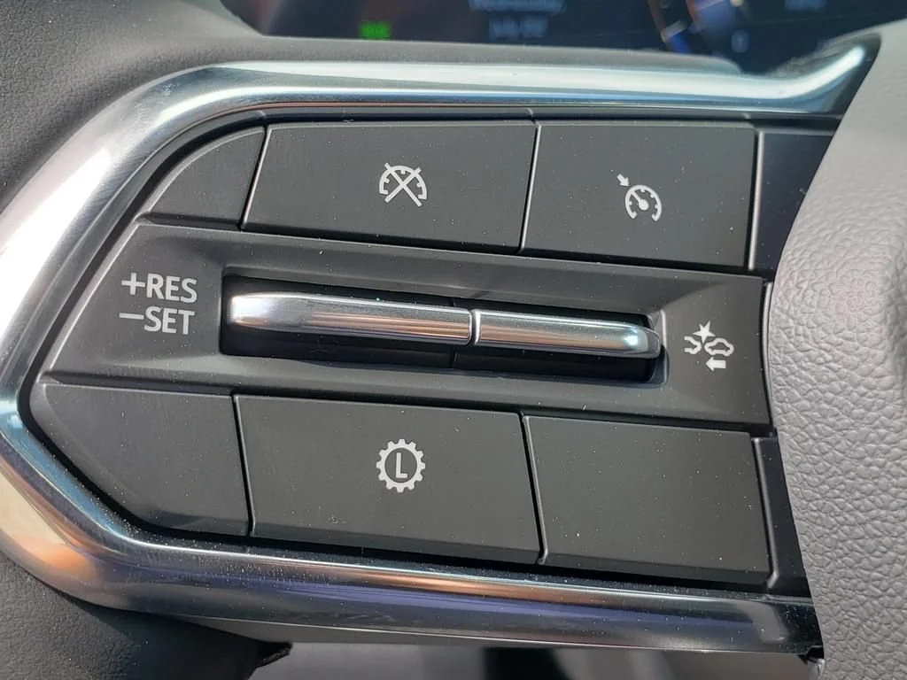 2027 Chevrolet Equinox LT - Photo 28