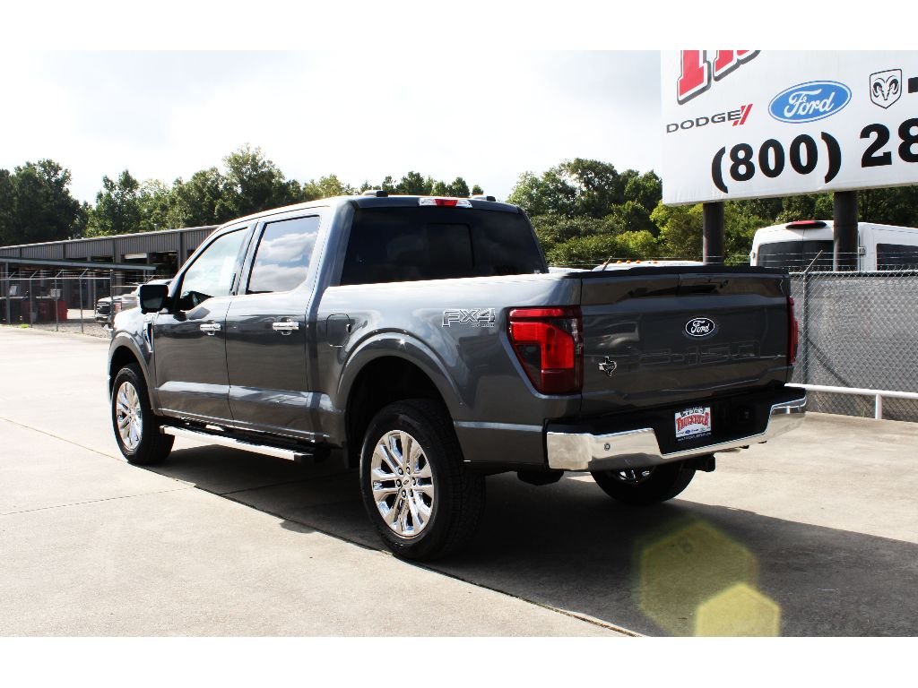 New 2026 Carbonized Gray Metallic Ford XLT image 22