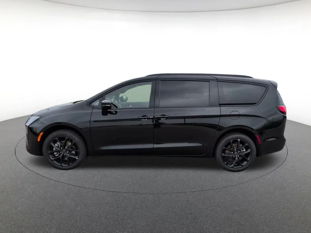 New 2027 Black Chrysler Limited image 11