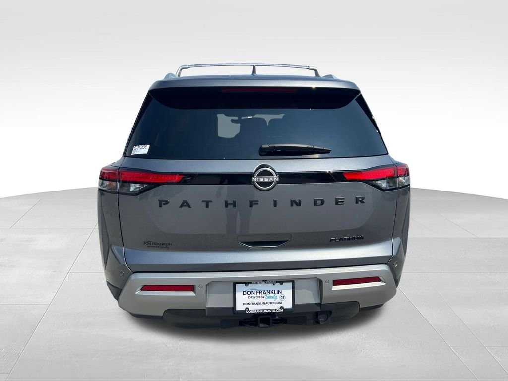 Used 2025 Gray Nissan Platinum image 4