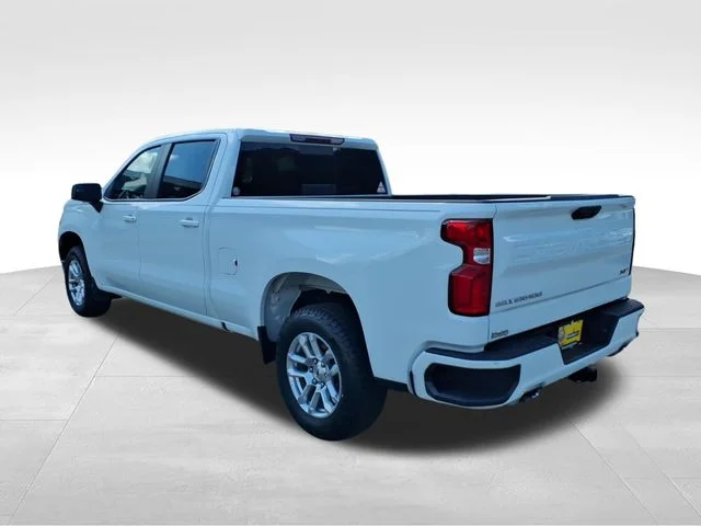 Certified Used 2022 White Chevrolet RST image 10