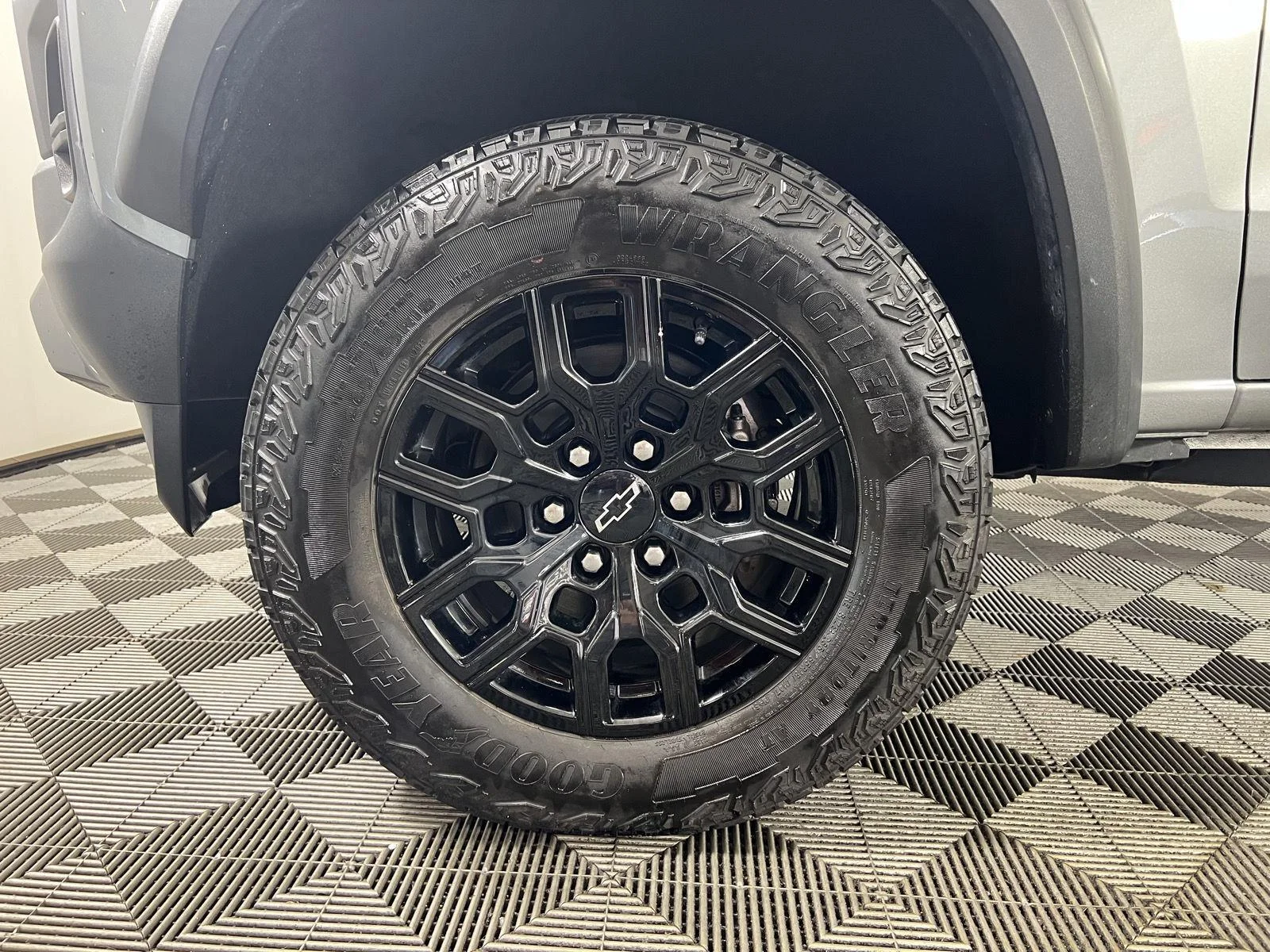 Used 2023 Sterling Gray Metallic Chevrolet Trail Boss image 29