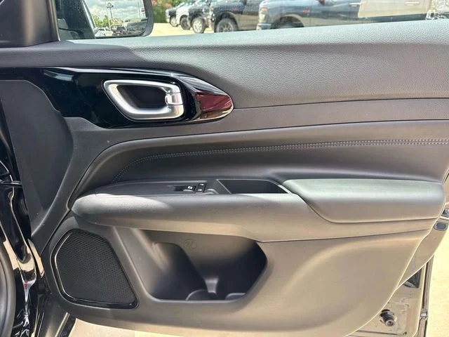 New 2026 Black Jeep Latitude image 15
