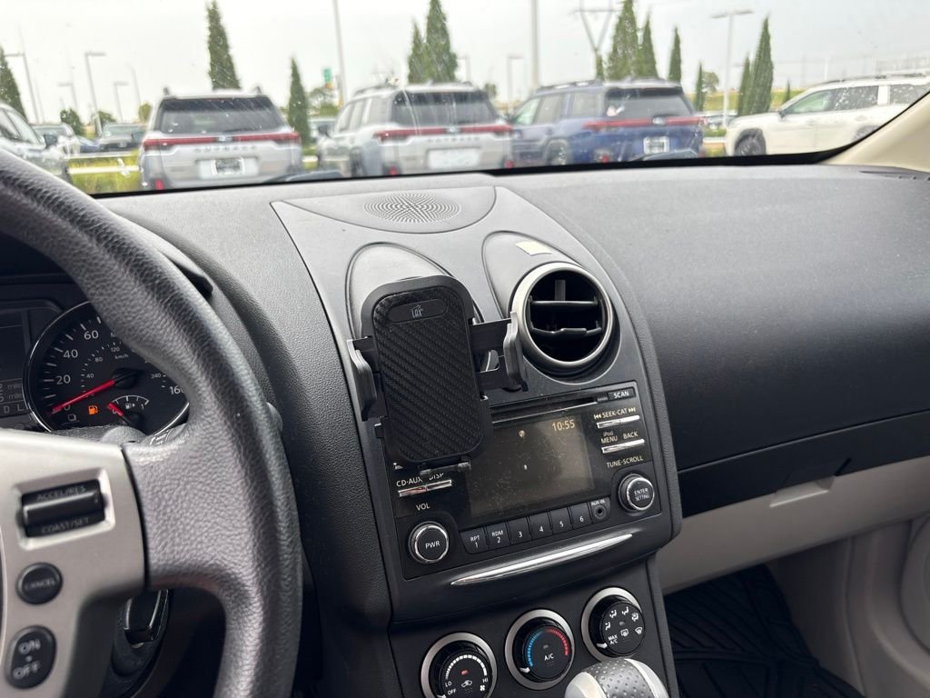 Used 2012 Blue Nissan SV image 3