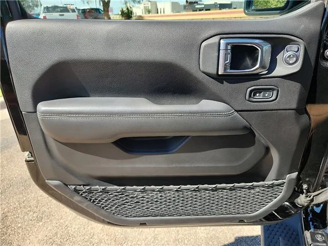 Used 2023 Black Clearcoat Jeep Sahara 4x4 image 10