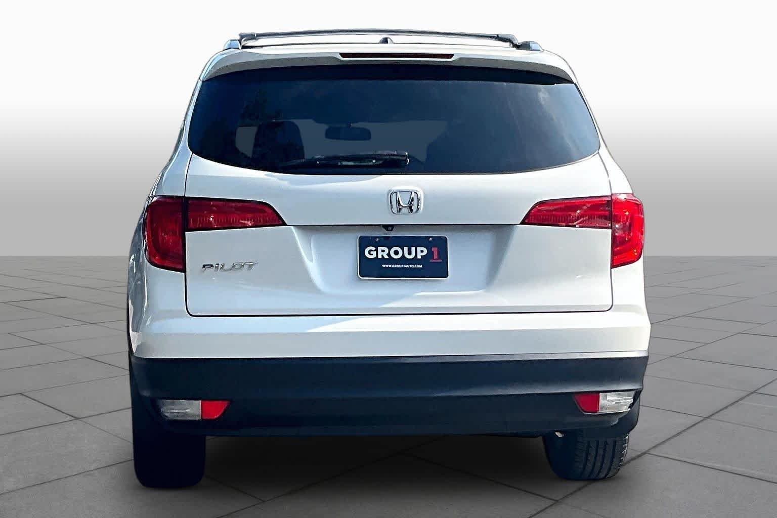 Used 2016 White Diamond Pearl Honda EX-L image 5