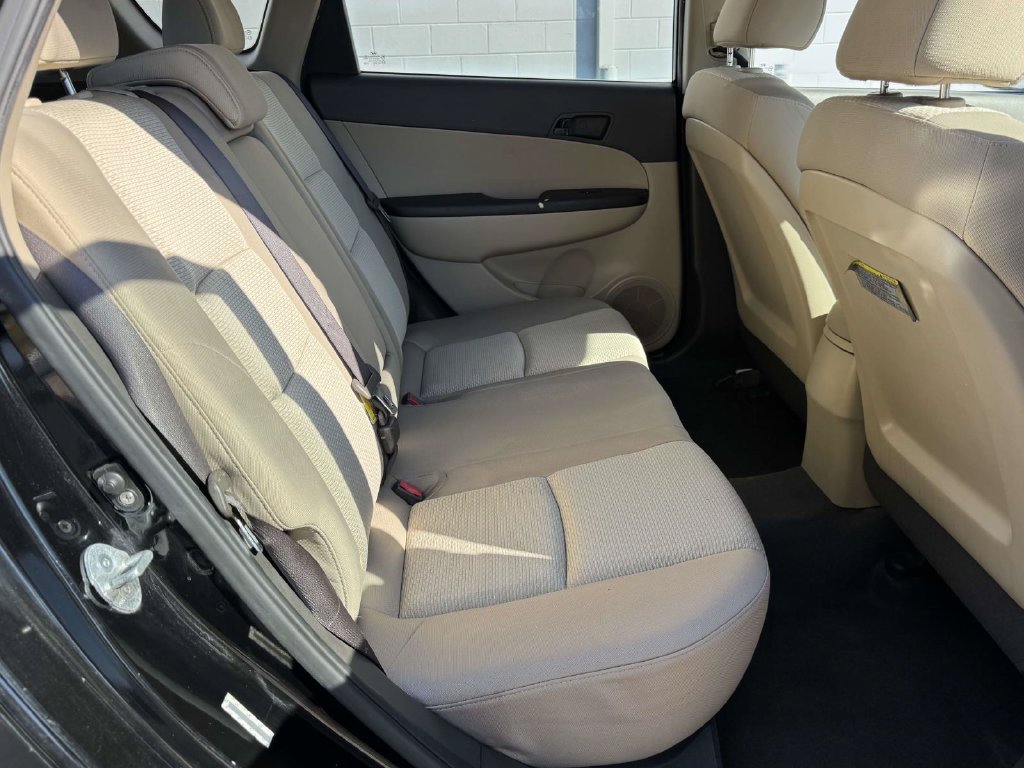 Used 2012 Black Hyundai GLS image 15