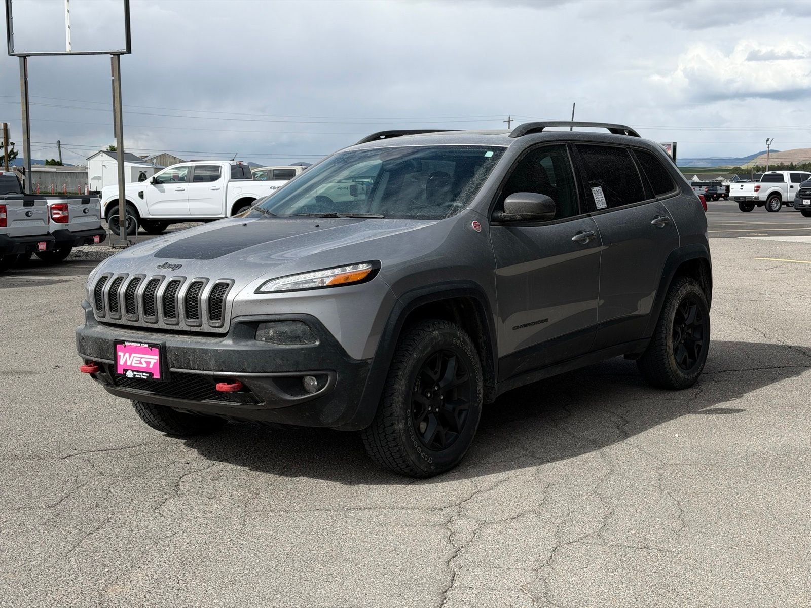 View vehicle photo 5