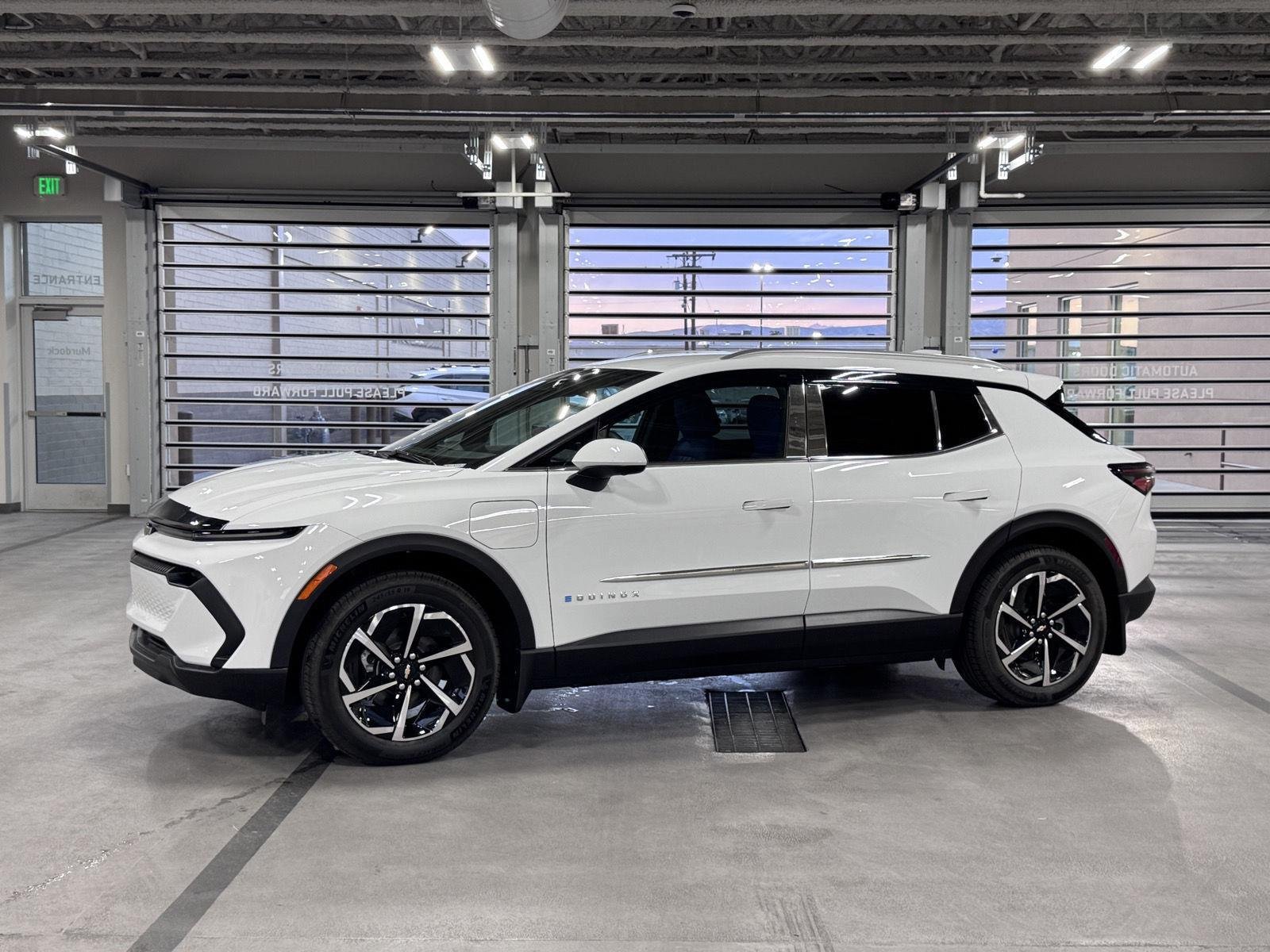 2026 Chevrolet Equinox EV 2LT eAWD's photo
