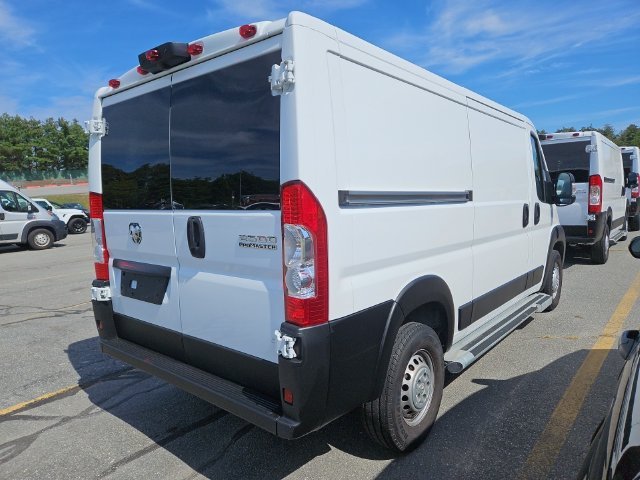 Used 2025 White Ram Base image 7