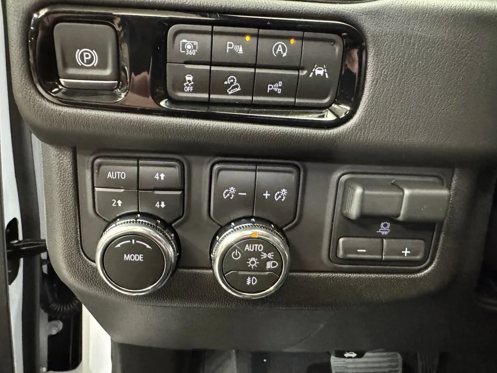 New 2026 Glacier White Tricoat GMC Denali image 23