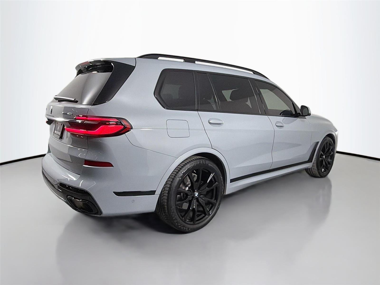 Certified Used 2026 Brooklyn Grey Metallic BMW xDrive40i image 5