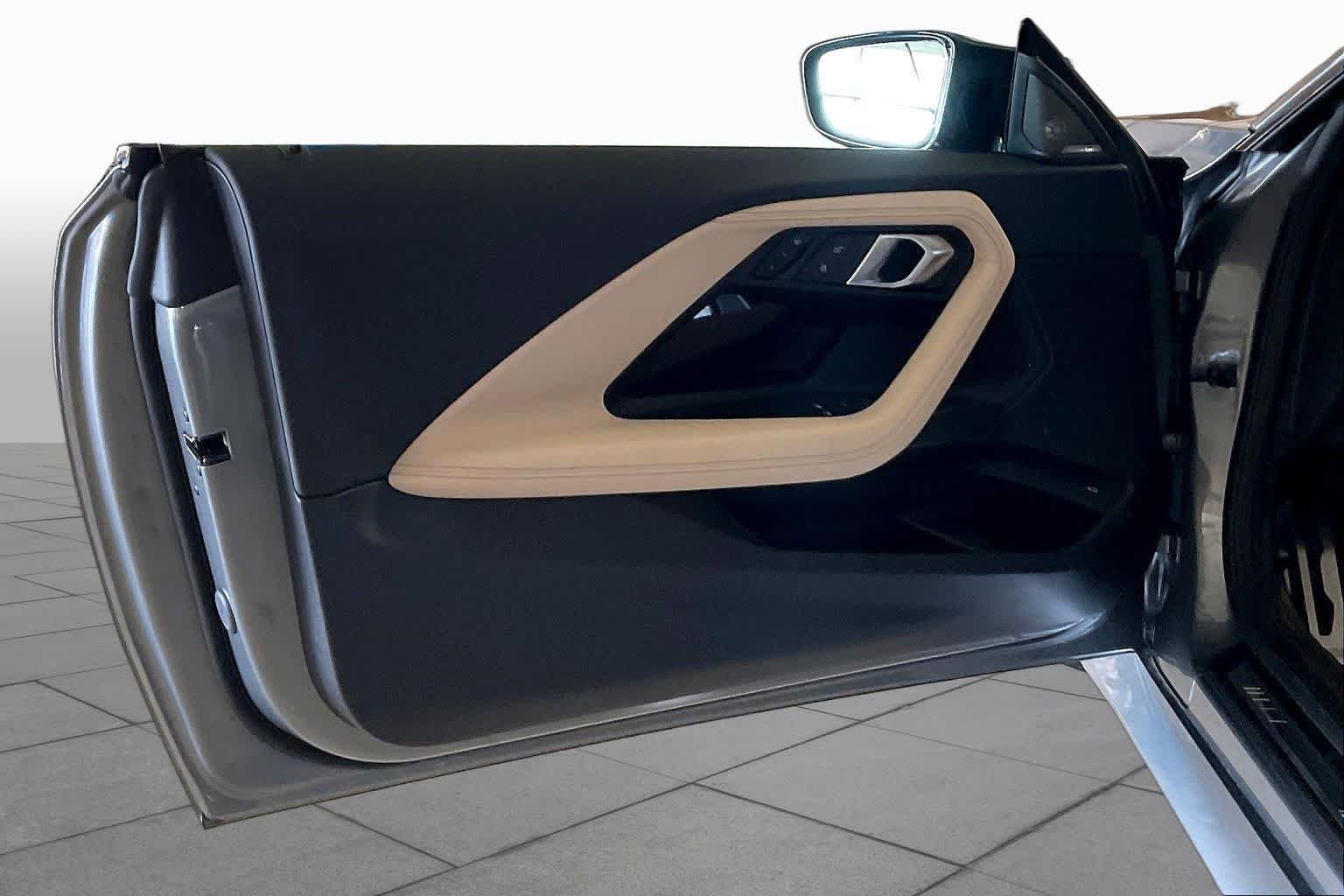 New 2026 Skyscraper Grey Metallic BMW M240i xDrive image 10