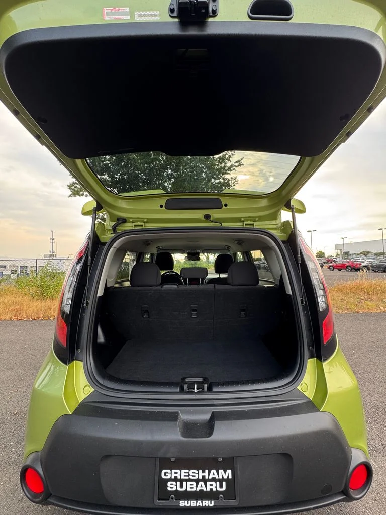 Used 2014 Alien II Kia Base image 9
