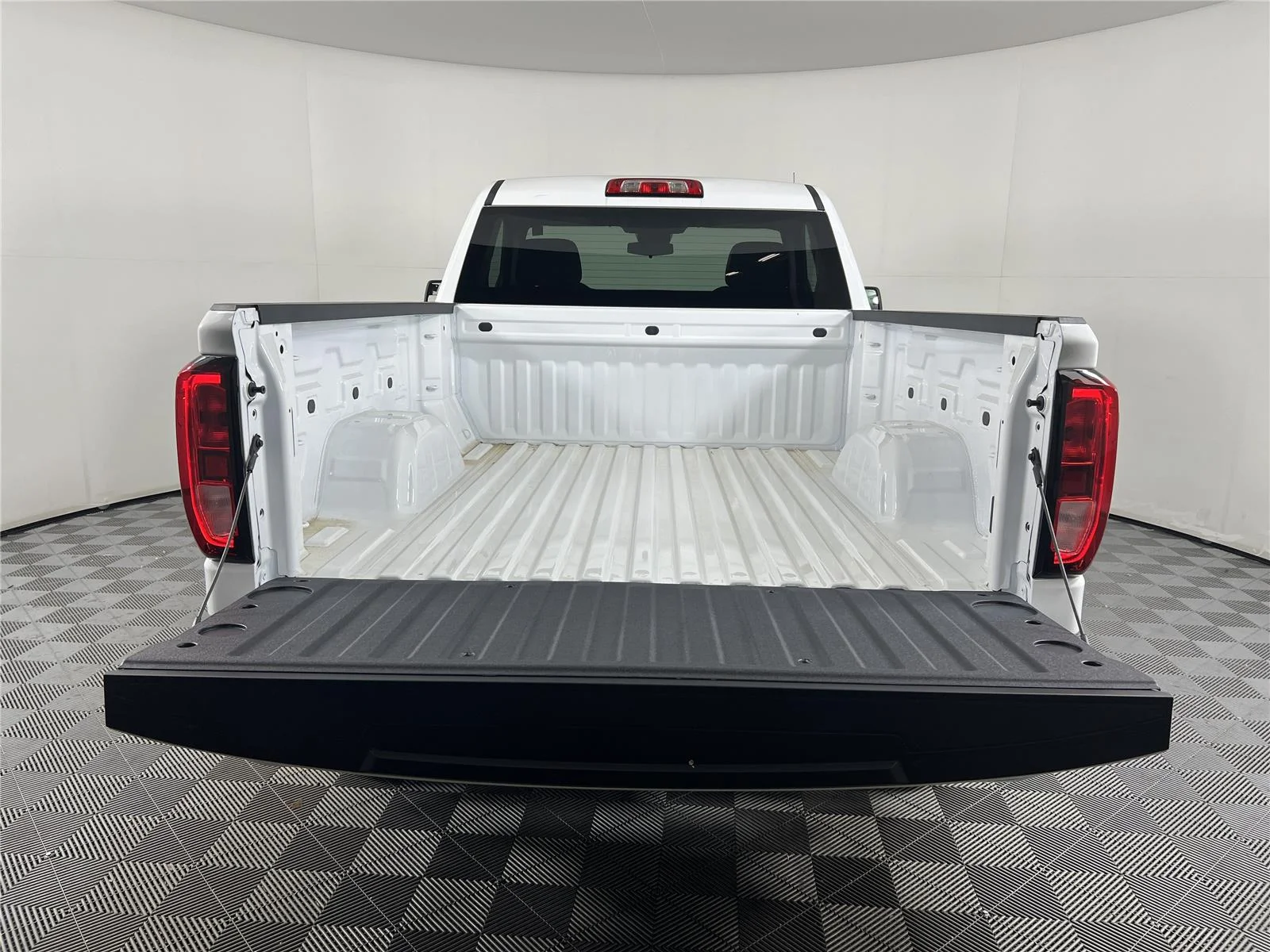2026 GMC Sierra 1500 Pro - Photo 14