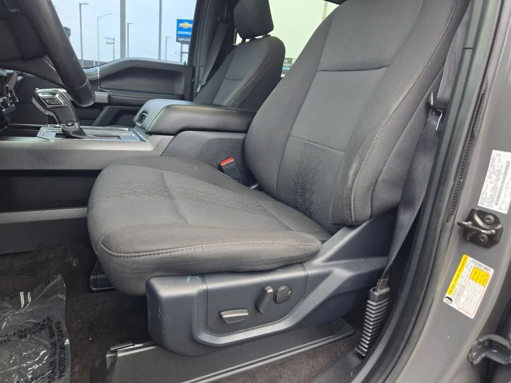 Used 2020 Gray Ford XLT image 24
