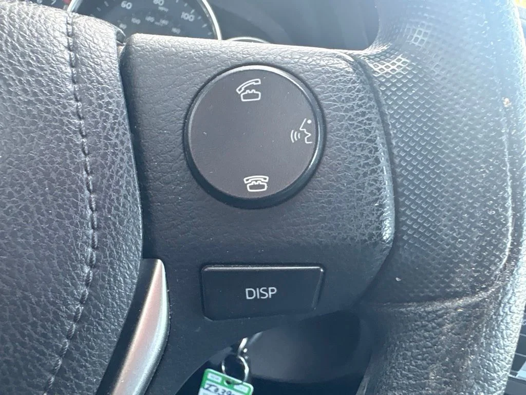 Used 2016 Black Toyota L image 21