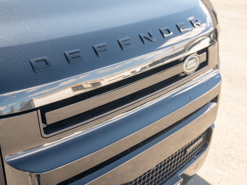 2023 Land Rover Defender X-Dynamic SE - Photo 16