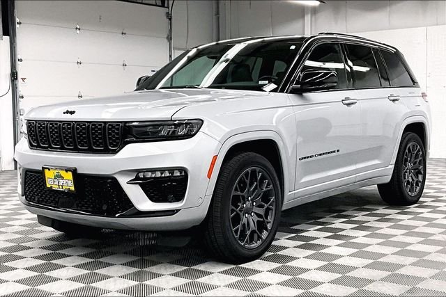 2025 Jeep Grand Cherokee Summit - Photo 12