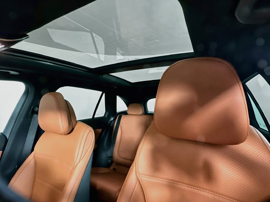 New 2027 Graphite Grey Metallic Mercedes-Benz GLC 300 image 22