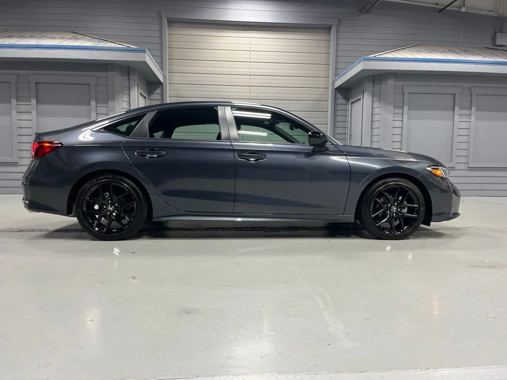 Used 2026 Meteorite Gray Metallic Honda Sport image 8