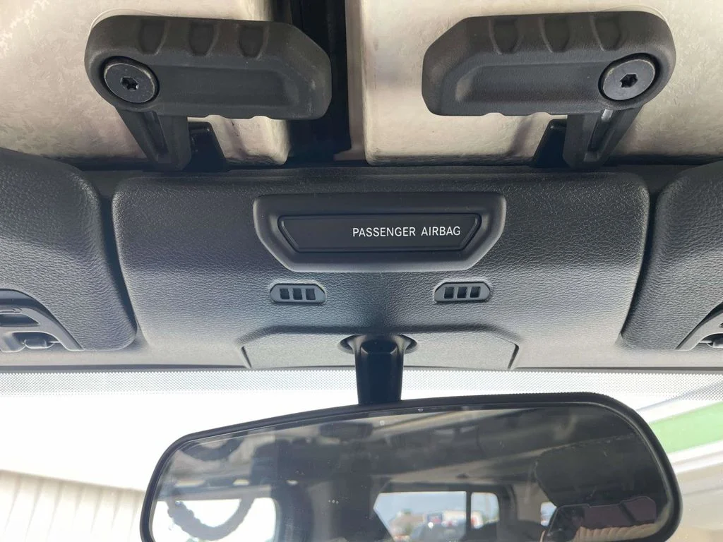 Certified Used 2018 Granite Crystal Clearcoat Metallic Jeep Unlimited Sport image 27
