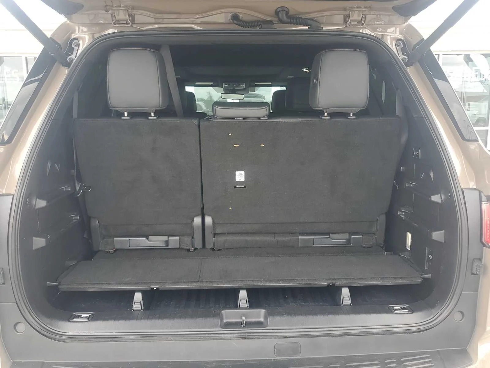 Used 2025  Toyota SR5 image 6