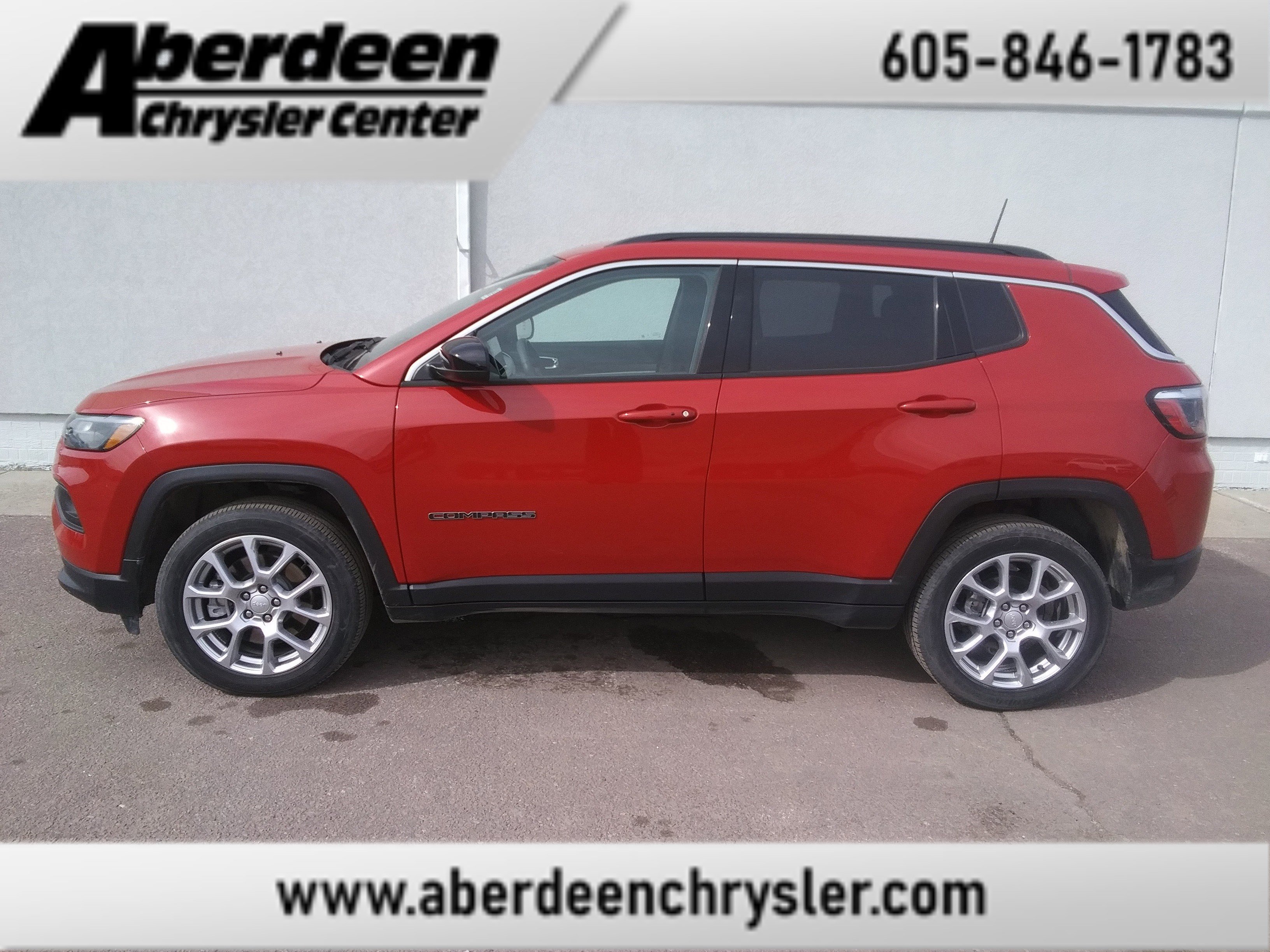 2023 Jeep Compass Latitude Lux 4X4's photo