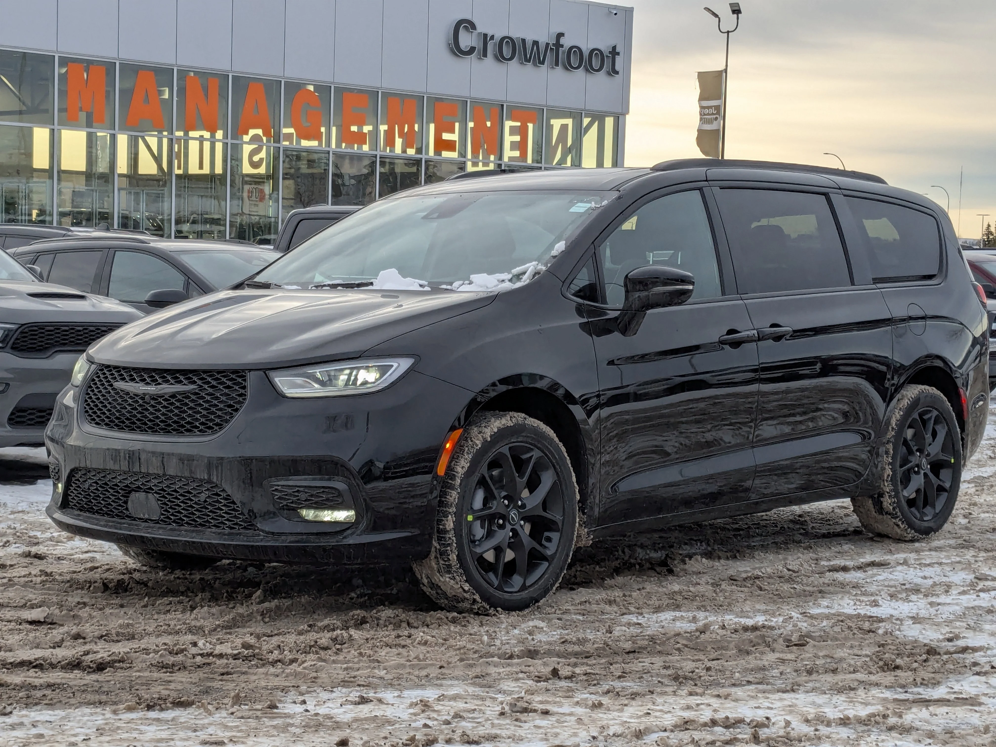 New 2026 Black Chrysler Limited AWD - - 360 Camera - Vented Seats - AWD System - Remote Start & tons more! image 4