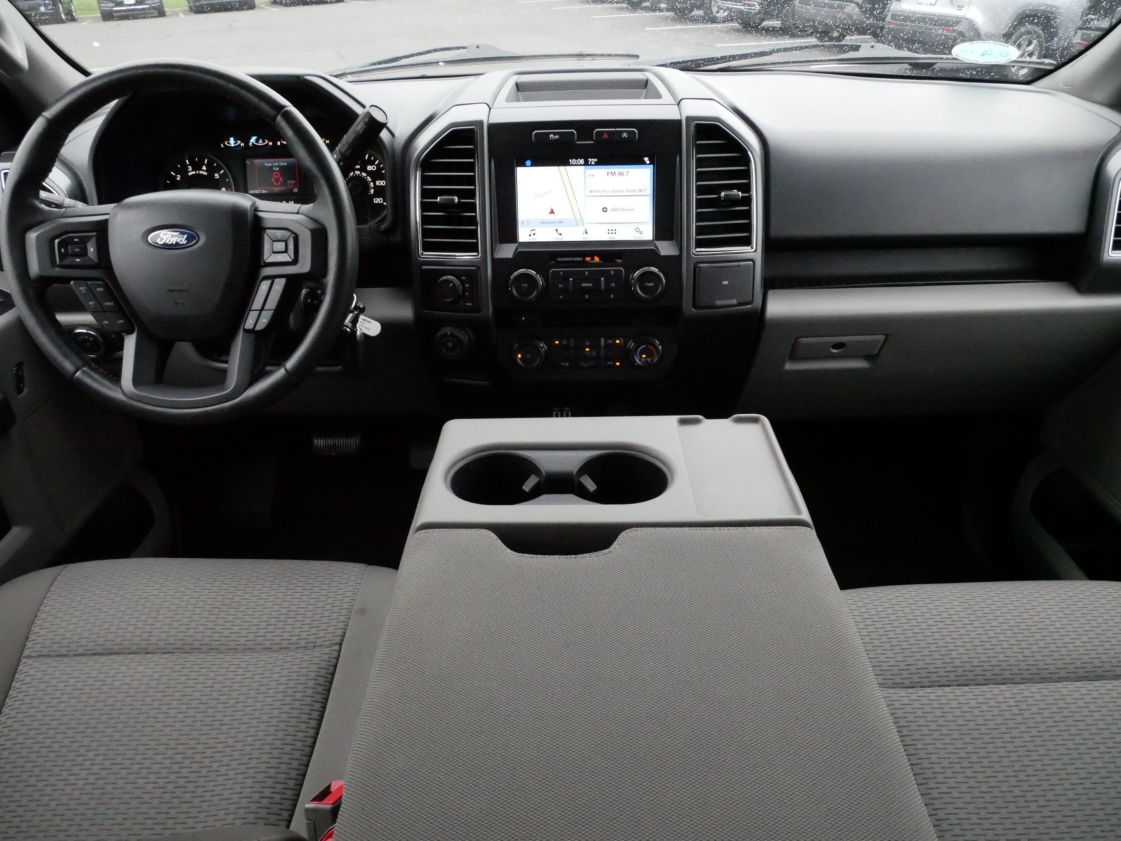 Used 2018 Blue Jeans Metallic Ford XLT image 10