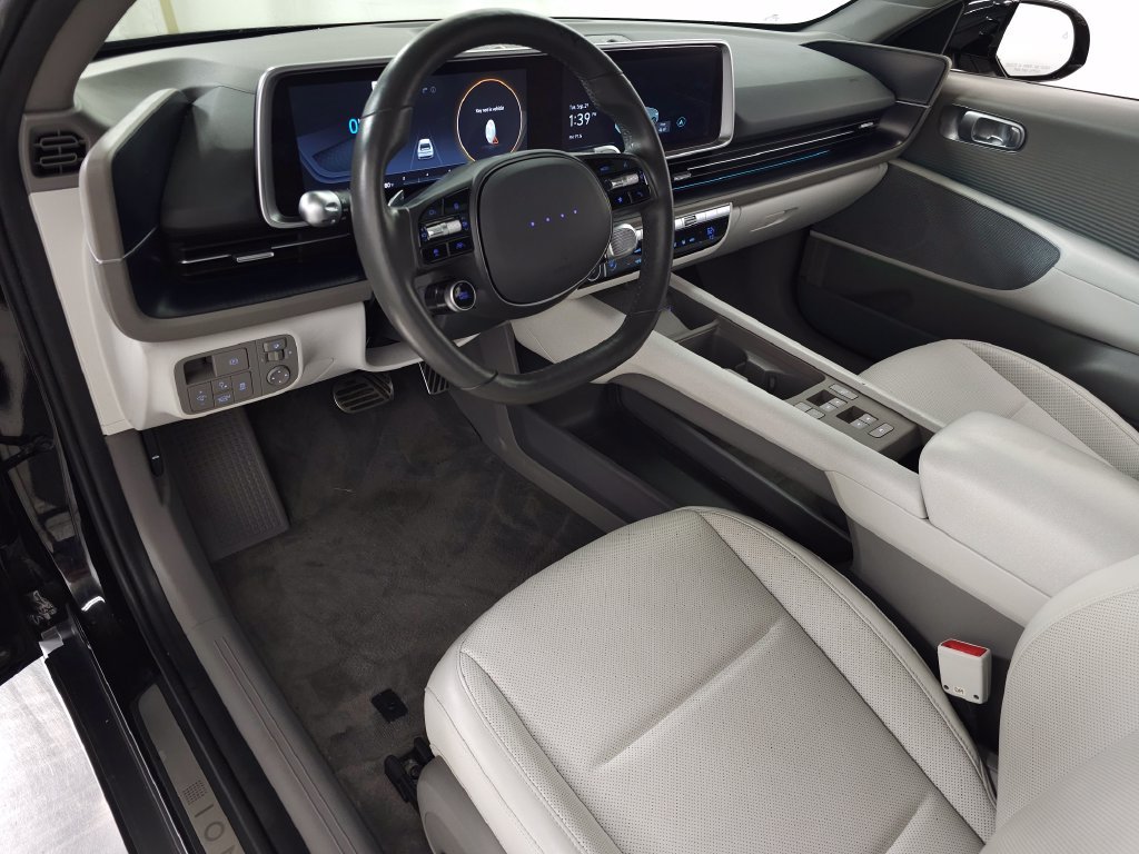 2023 Hyundai IONIQ 6 Limited - Photo 16
