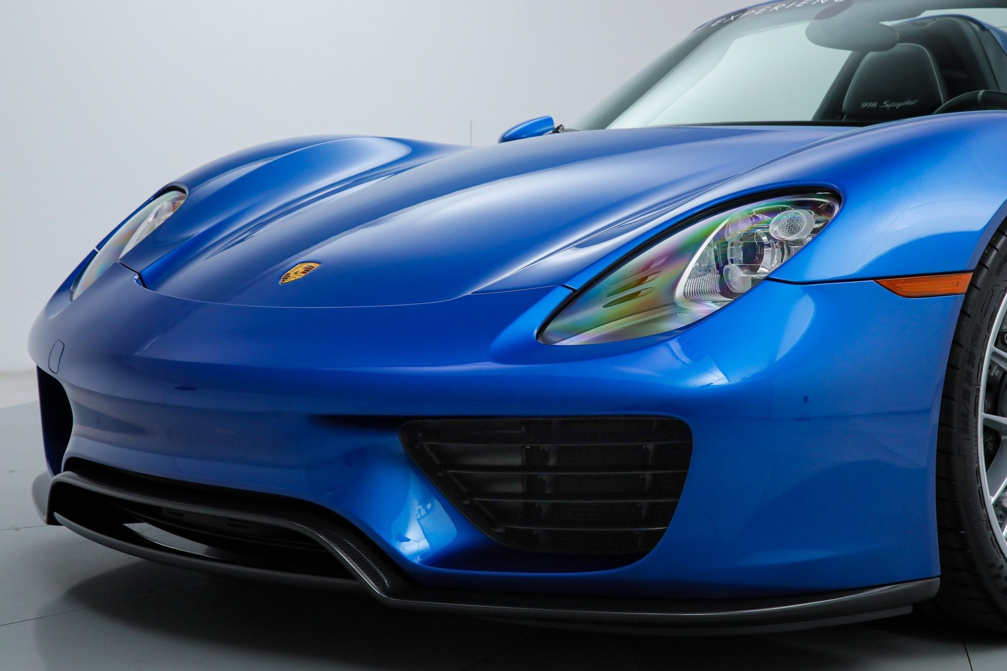 Used 2015 Blue Porsche  image 15