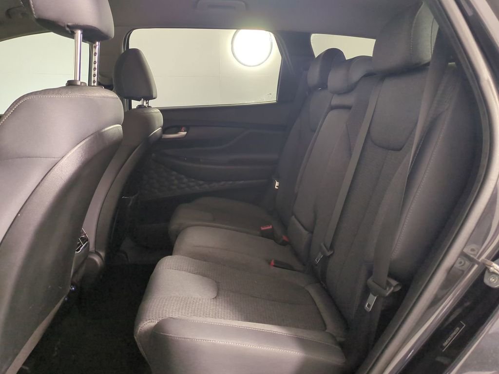 2023 Hyundai Santa Fe SE - Photo 16