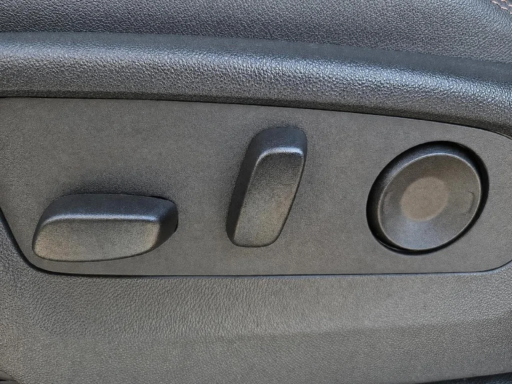 2026 GMC Sierra 2500HD AT4 - Photo 14