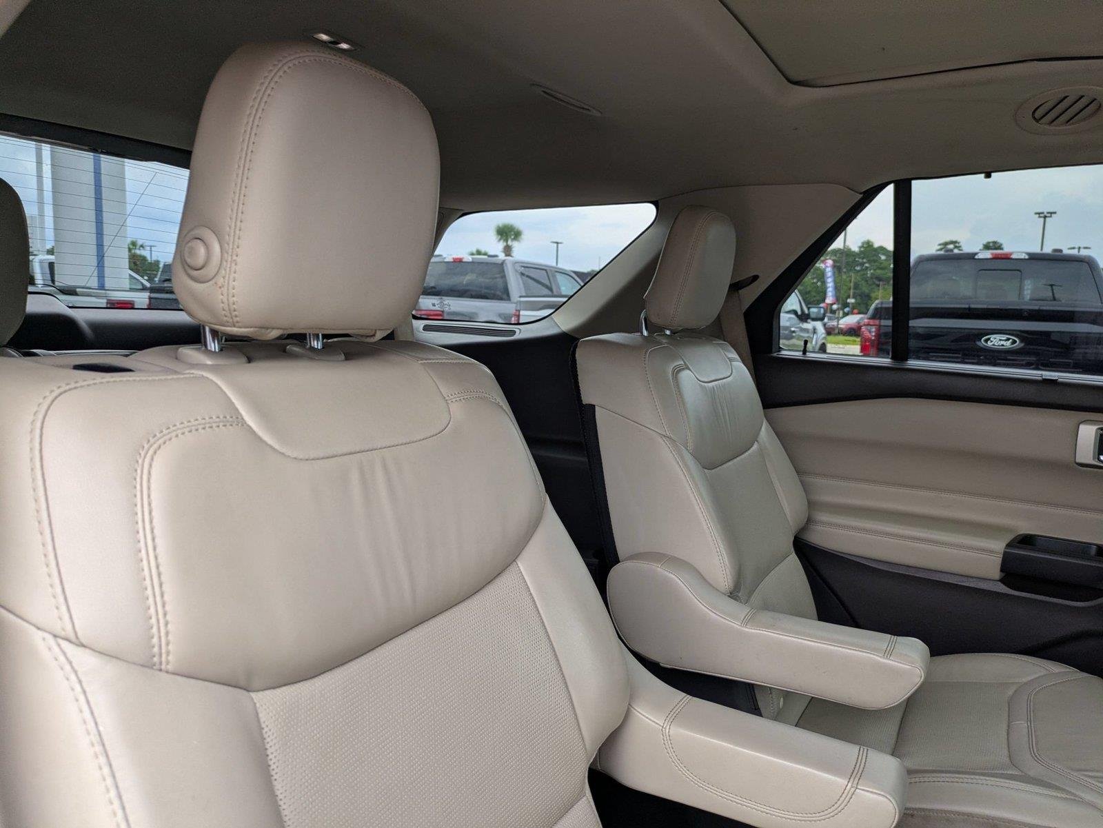 Used 2020 Silver Spruce Metallic Ford Platinum image 29
