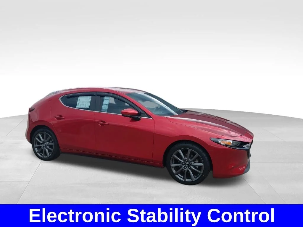 Used 2021 Red Mazda Select image 7