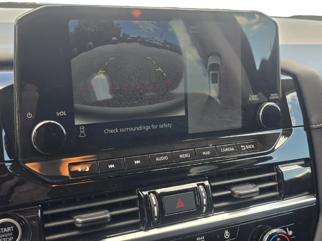 Used 2023 Black Nissan SL image 27