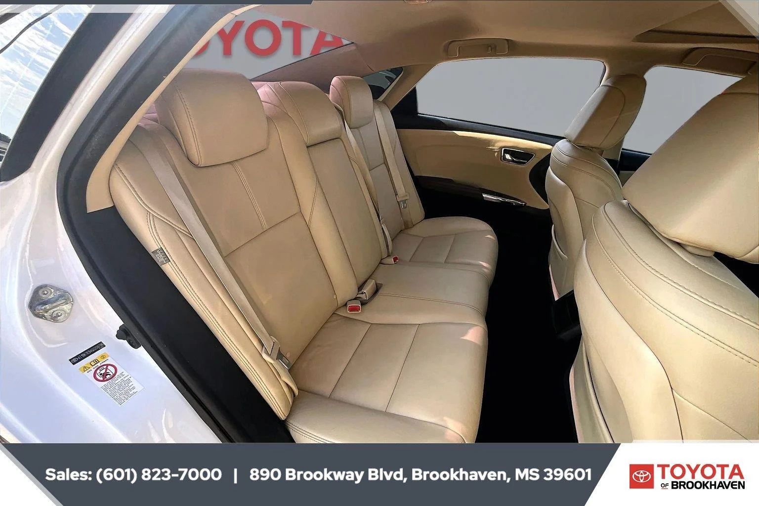 Used 2016 Blizzard Pearl Toyota XLE Plus image 20