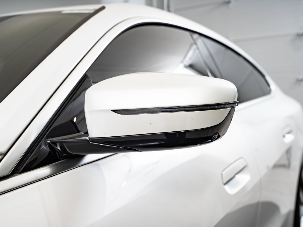 Used 2023 Mineral White Metallic BMW eDrive35 image 17