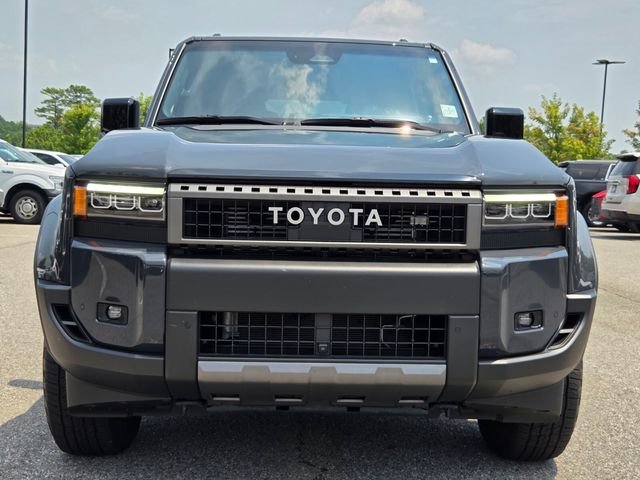 Used 2025  Toyota Base image 8