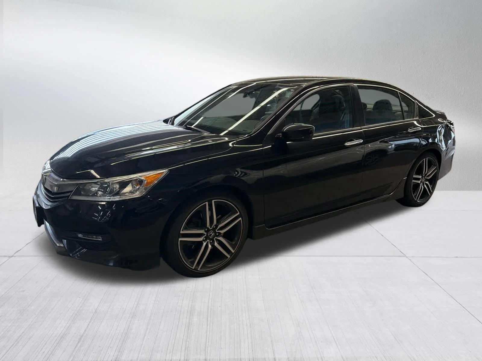 Used 2016 Black Honda Sport image 2