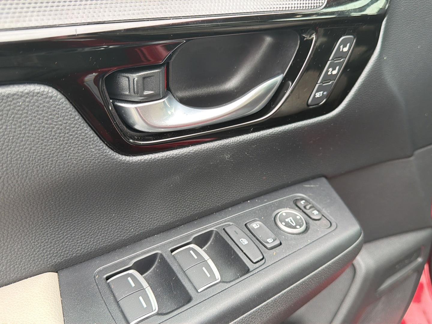 Used 2024 Radiant Red Metallic Honda EX-L image 9