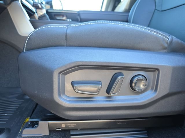 2026 Toyota Tundra Limited - Photo 27