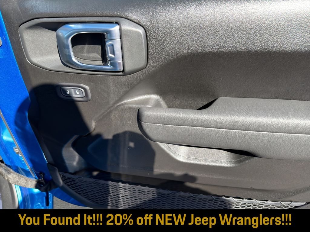 New 2026 Hydro Blue Pearl-Coat Exterior Paint Jeep Sport S image 26