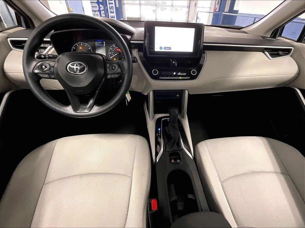 Used 2025 Celestite Toyota L image 21