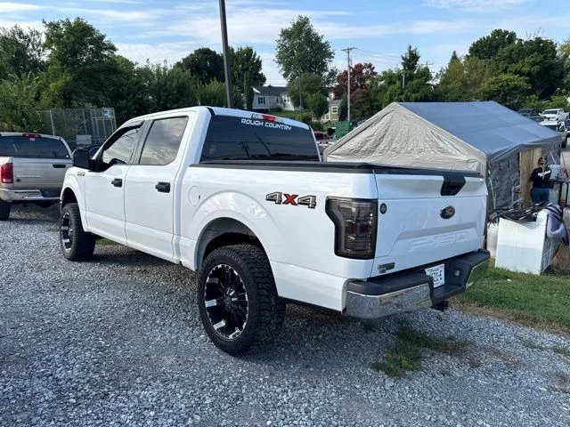 Used 2018 White Ford XLT image 3